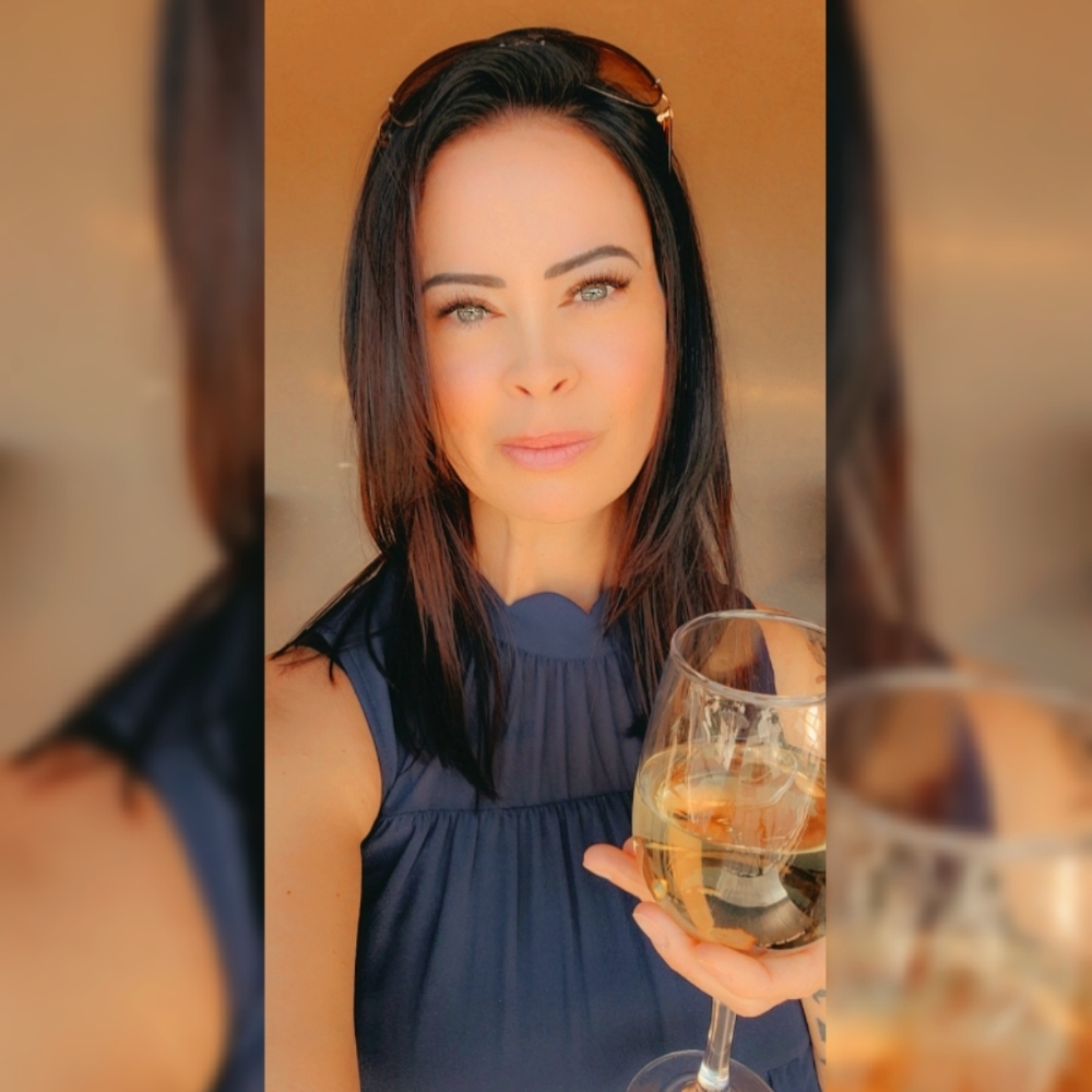 Meet your Posher, Cristina